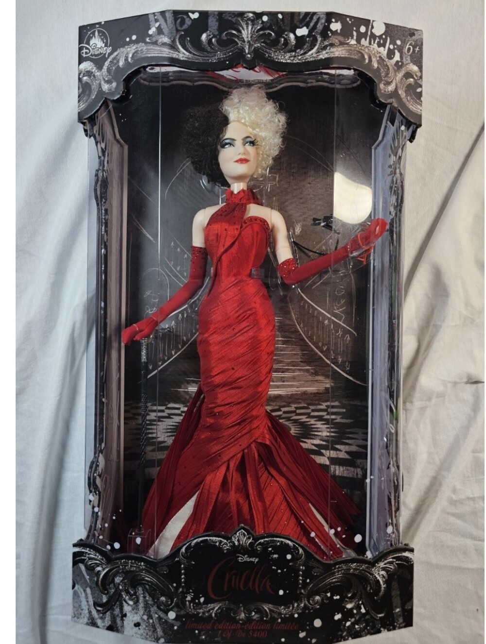 Disney Cruella Limited Edition Collector Doll ❤️🖤✨